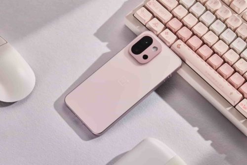 The new OnePlus 15T has been officially announced and is set to debut soon. It is described as “the dream phone for small-screen users”.