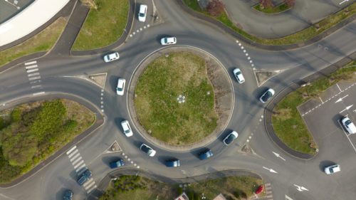 Should You Use Your Turn Signal At A Roundabout? These Lawmakers Say ‘No’