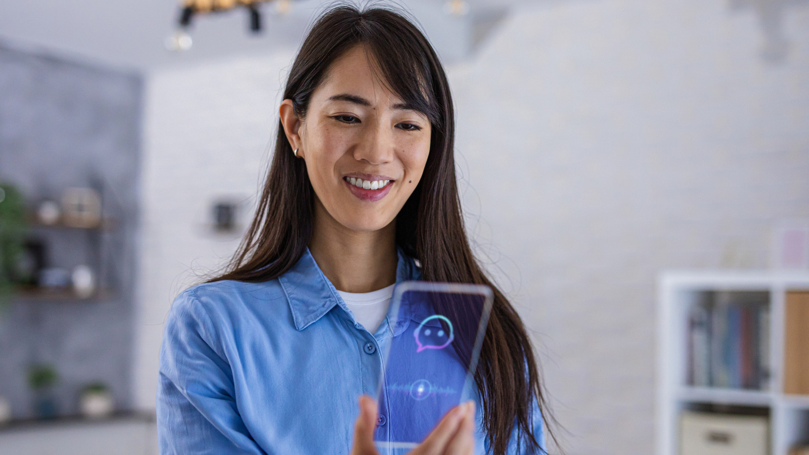 You Can Make Your Phone Look Transparent With An App – Here’s How