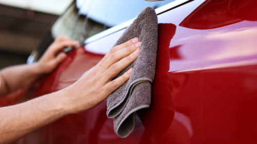 4 Cheap, Yet High-Quality Microfiber Towels For Your Car