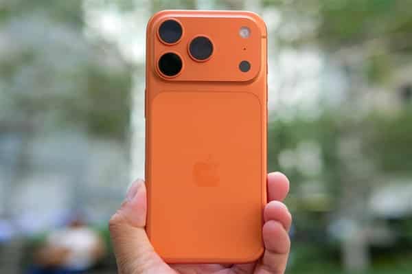 The most powerful flagship of Apple! iPhone 18 Pro Max has two major image upgrades: variable aperture + ultra-wide aperture telephoto lens