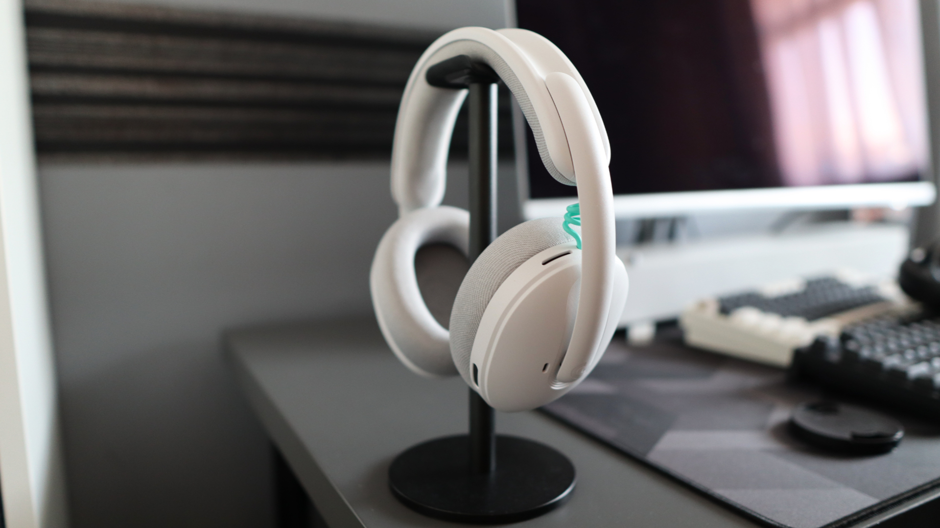 Logitech G325 Lightspeed Review
