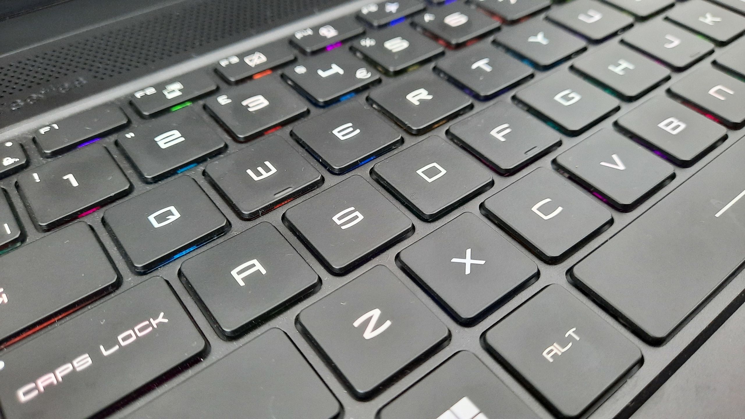 Typing all day? Here’s how to find a keyboard that won’t hurt your hands