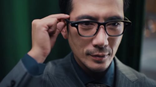These Smart Glasses Can Translate Any Language Right Before Your Eyes