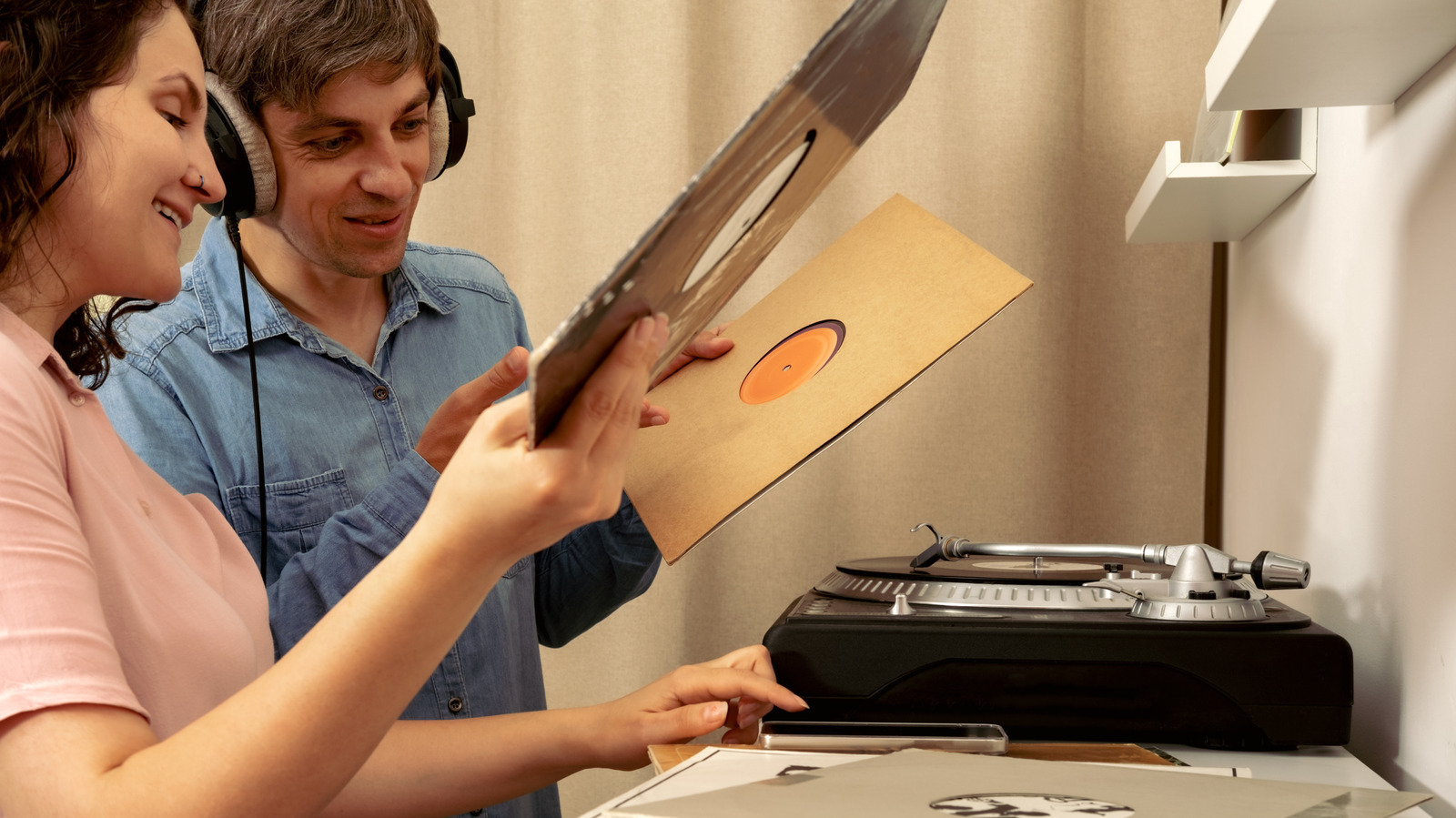 5 Hi-Fi Gadgets Any Audiophile Would Consider A Must-Have
