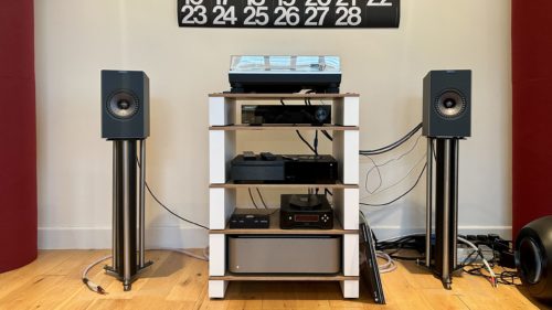 KEF Coda W review: an accomplished active stereo speaker system that struggles at low volume