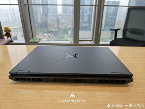 Honor WIN H7 real machine Display: The appearance is More in Line with the Style of Traditional Gaming Laptops. It will be Released on April 23rd