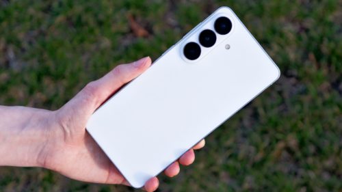 Samsung Galaxy S26 Plus review: a goldilocks phone for some