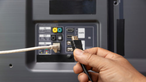 5 Gadgets You Can Plug Into Your TV’s HDMI 2.0 Port