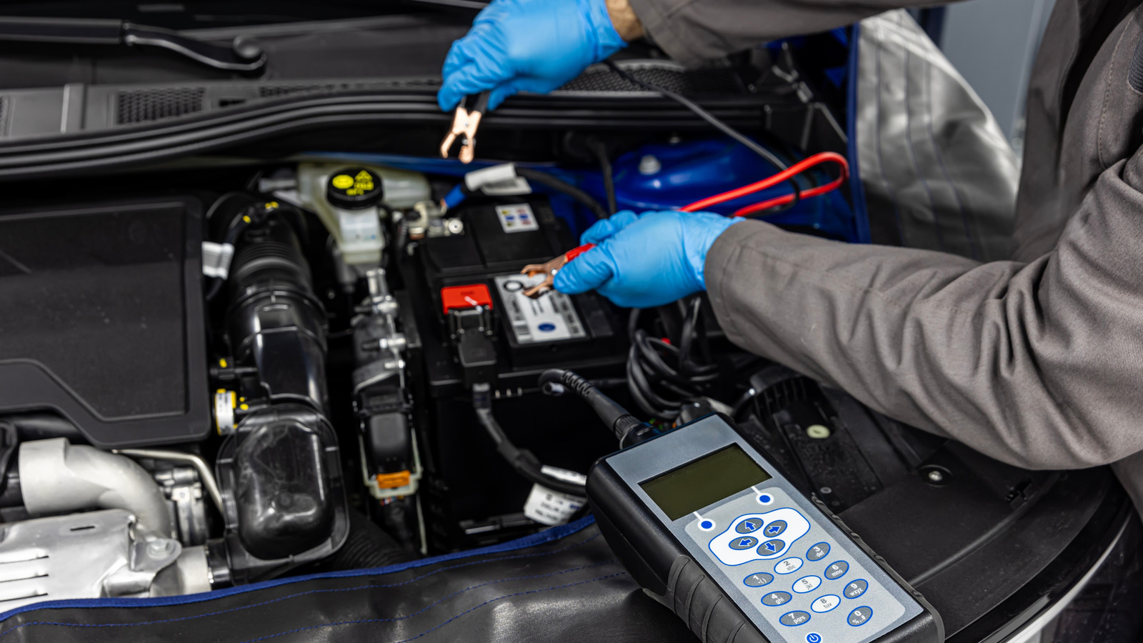 What Voltage Should A Fully Charged 12v Battery Read?