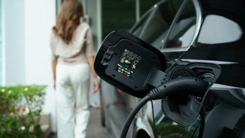 JD Power Finds EV Owners Aren’t Taking Advantage Of Money-Saving Features