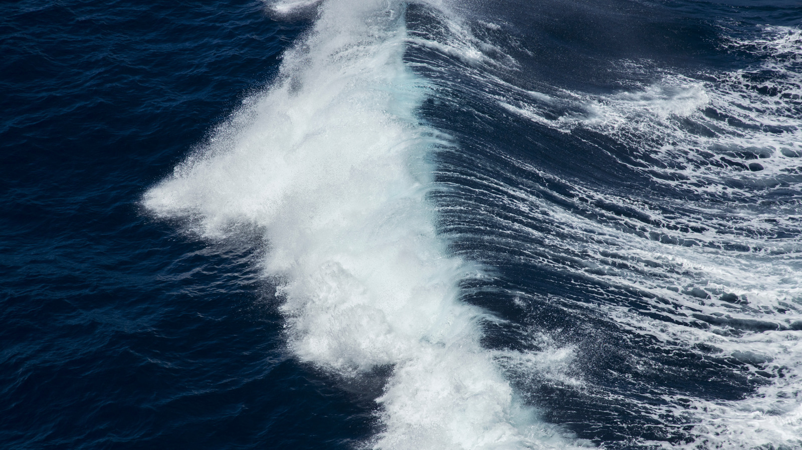 Everyone Thought This Was A Sailor Myth – Satellites Prove It’s True