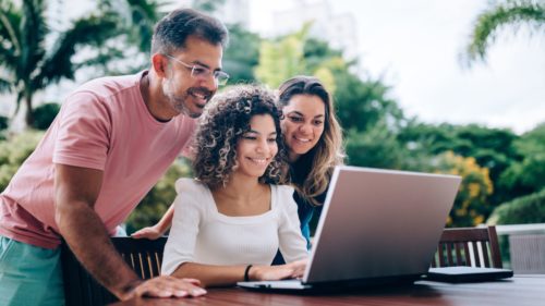 8 ways Bitdefender’s all-in-one security plans reduce risk across your household
