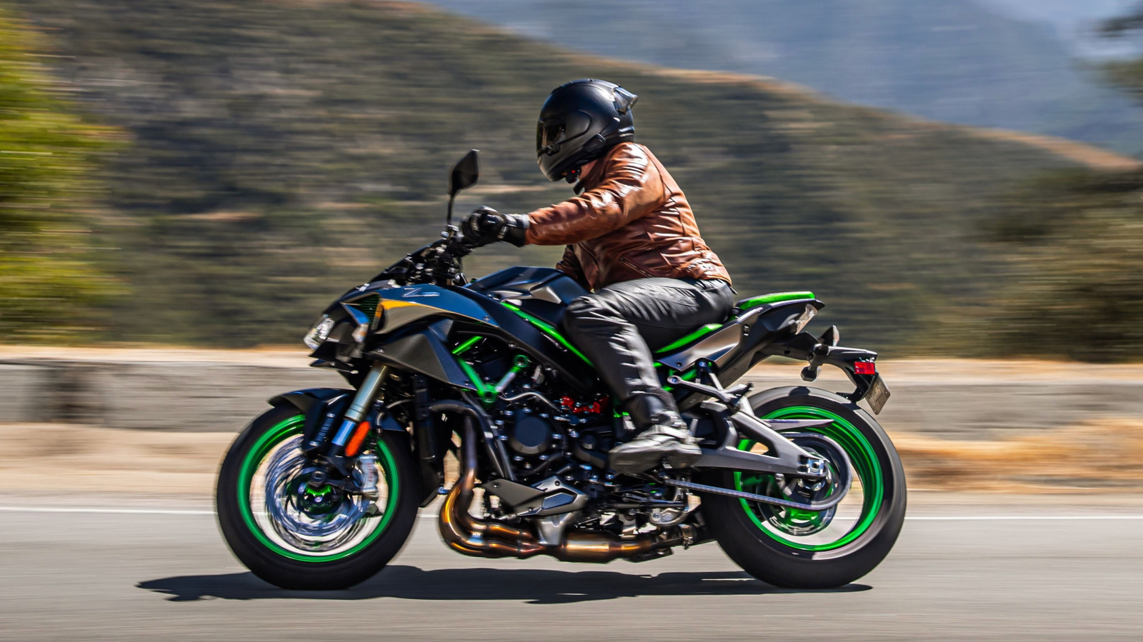 Kawasaki’s Z H2 Is Naked, Supercharged Mayhem On Two Wheels