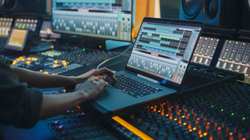 How To Choose The Right Laptop For Music Production