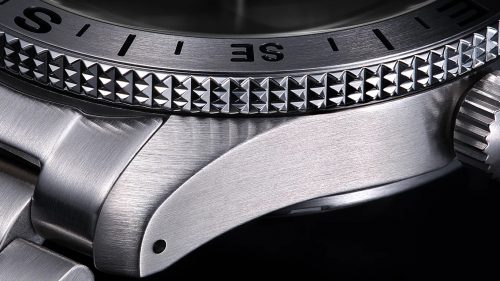 Seiko Adds Some Outdoor Functionality to Its Ultra-Affordable Field Watch