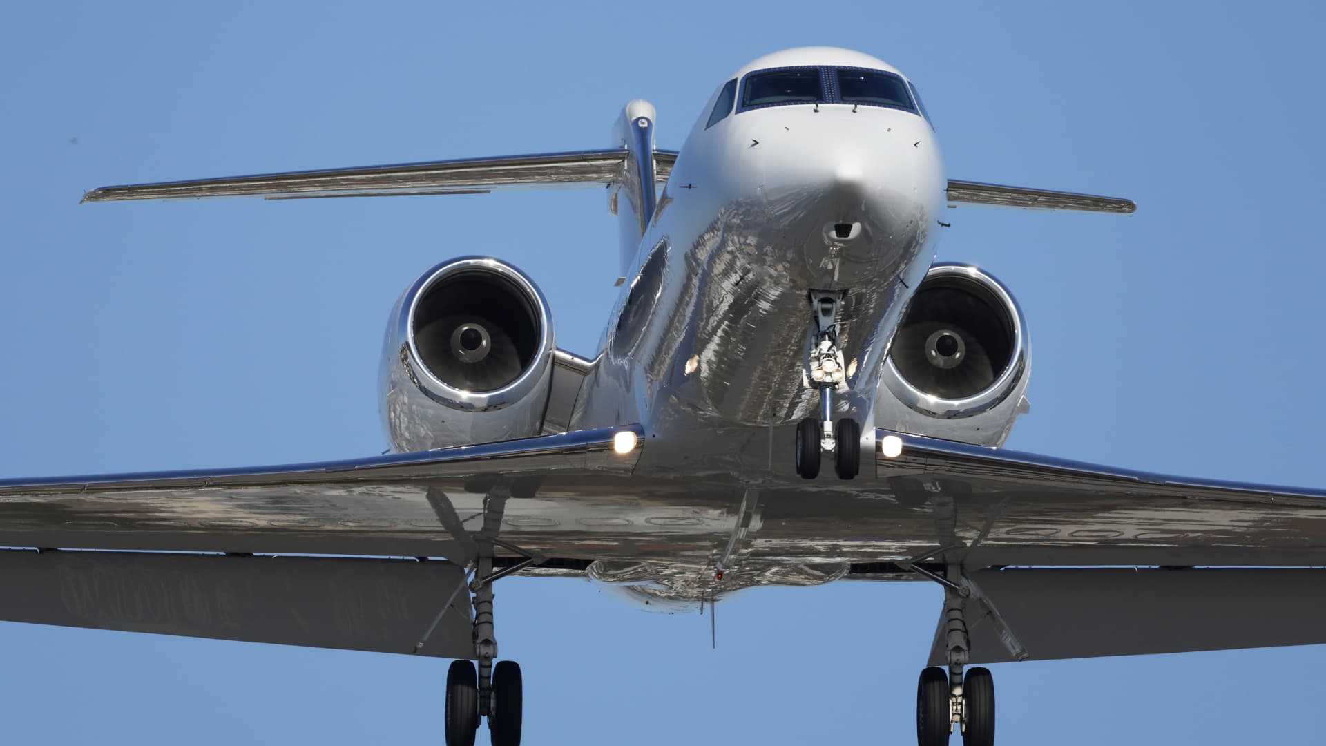 Private-jet demand is on the rise amid government shutdown, says Flexjet CEO