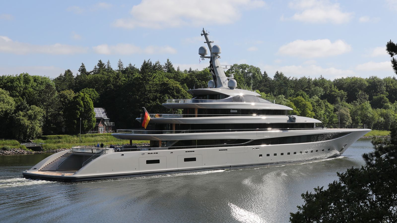 102m Lürssen superyacht embarks on sea trials