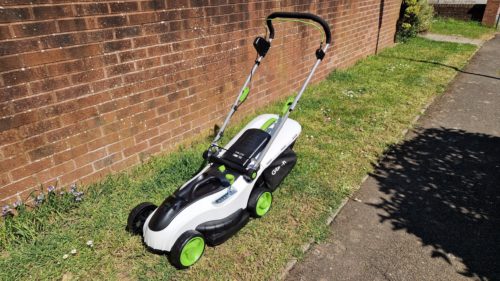 Cordless Lawnmower Review: Gtech CLM50 Insights