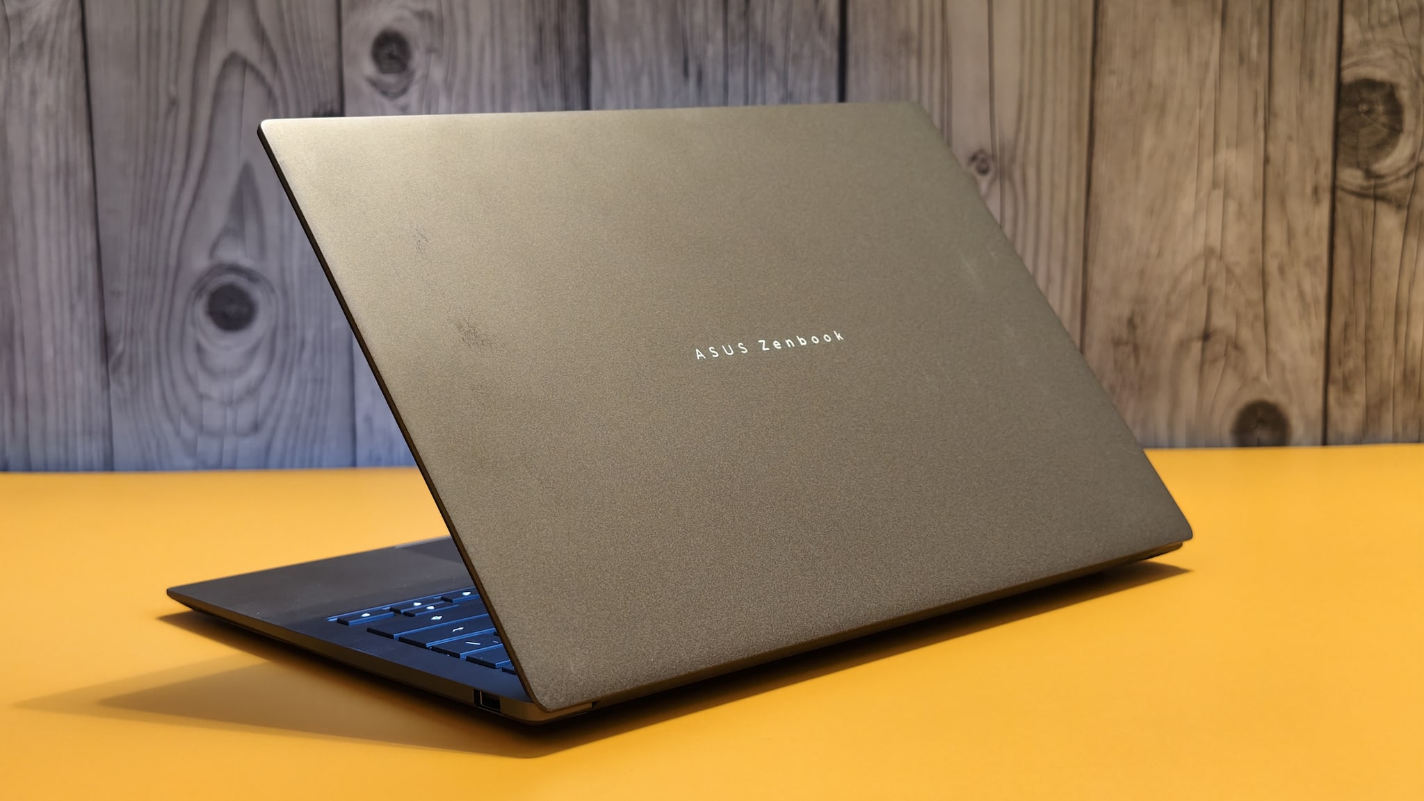 ASUS ZenBook S14 (UX5406) Review: A premium practical machine