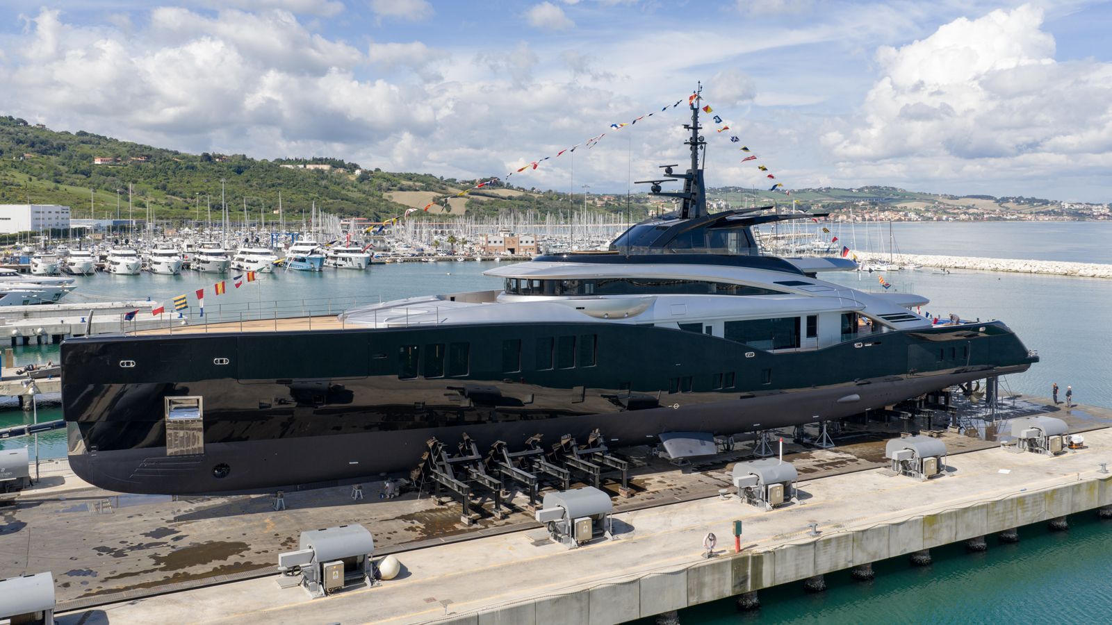 ISA Yachts launches Gran Turismo 67M superyacht Sea Raider X