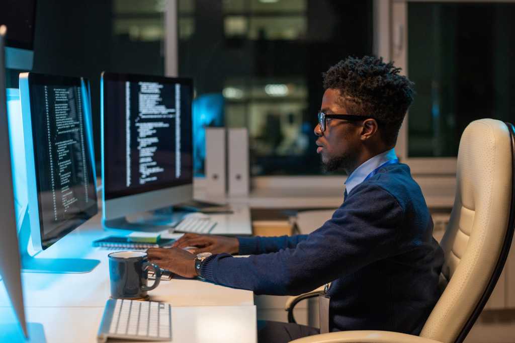 Using Visual Studio Code’s ‘air-gapped’ AI model mode