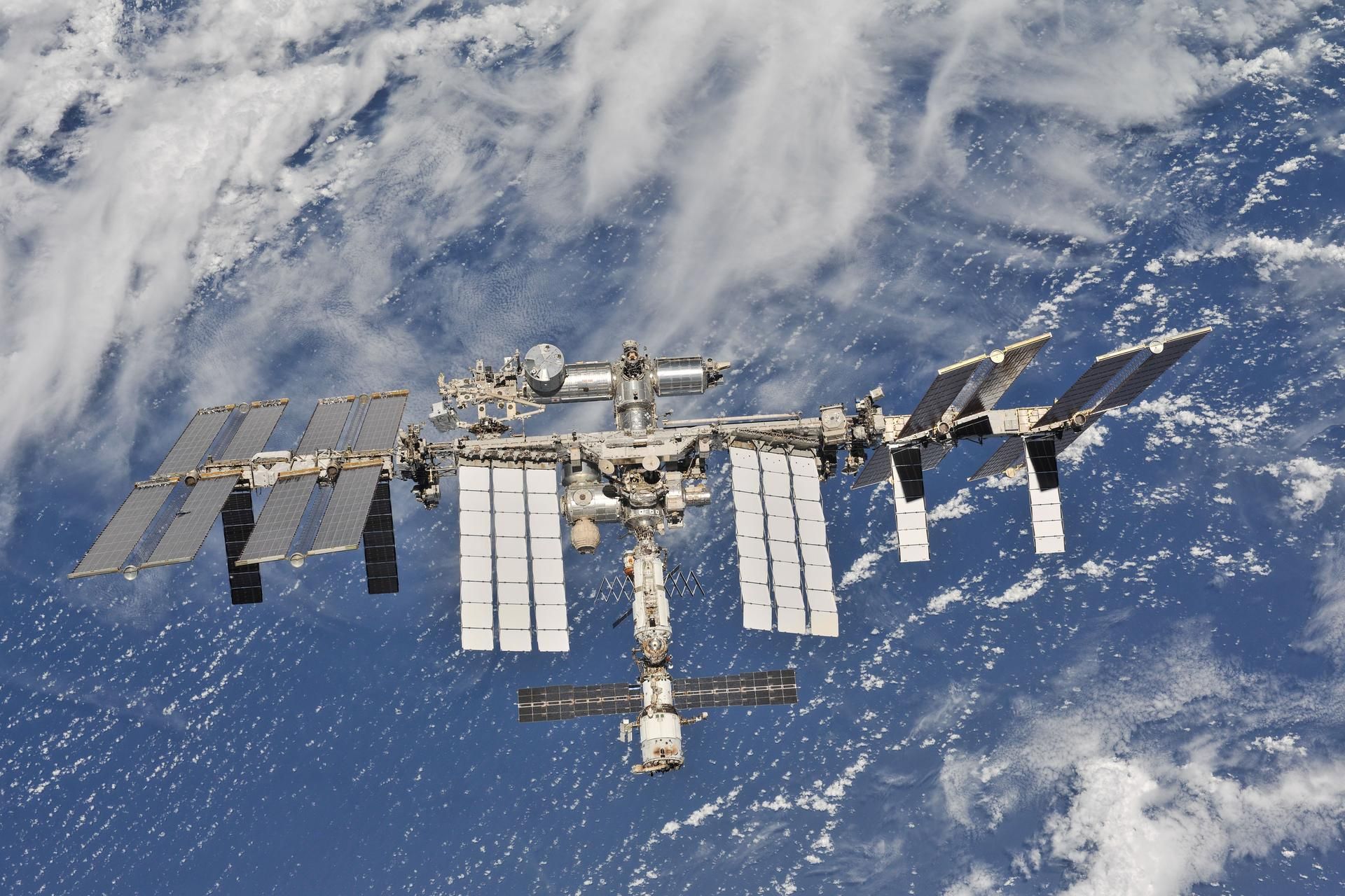 NASA wants to dump the ISS in the sea. Experts say the plan ‘raises serious concerns for ocean health’