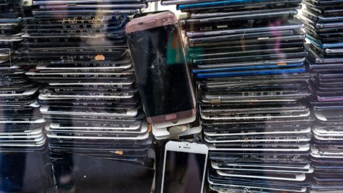 Researchers recycle old phones and cluster them into ‘computing platforms’ that operate as a low-cost data center — says processors on modern smartphones deliver higher single-core performance than co