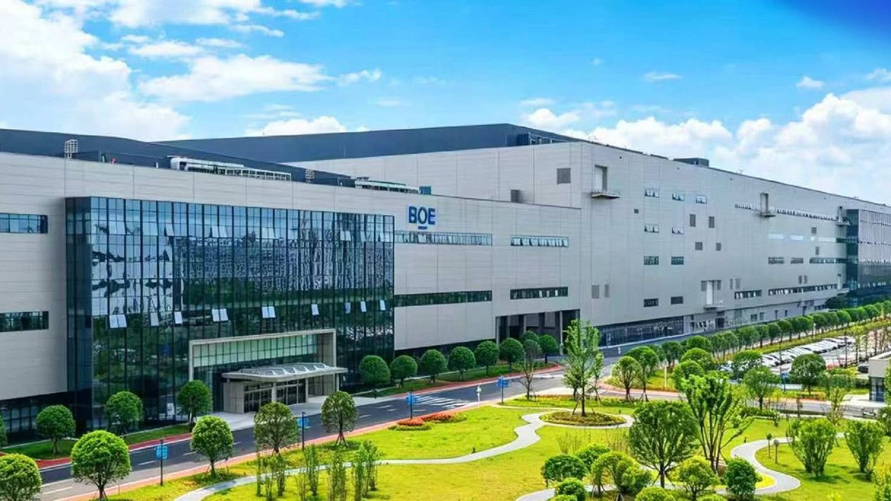 Think OLED monitors or laptops are too expensive? China’s huge OLED screen factory is now rolling at full speed, and that’s great news for pricing
