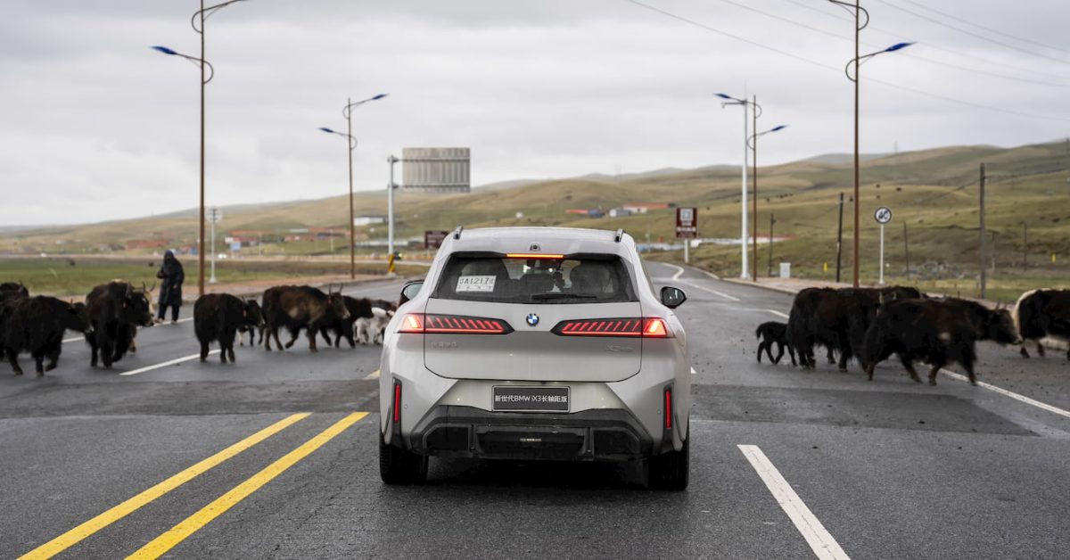 BMW put the new iX3 through the paces, and it still drove 500 miles on a single charge