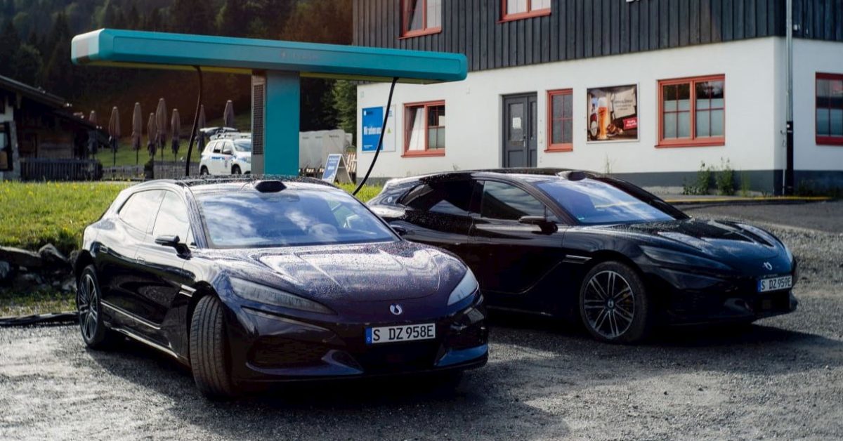 BYD’s 5-minute EV chargers go live overseas, and they may undercut Tesla Superchargers