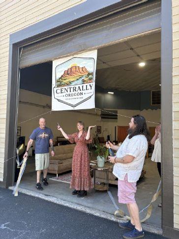 New Central Oregon coworking space provides a home for the creative community – The Bulletin