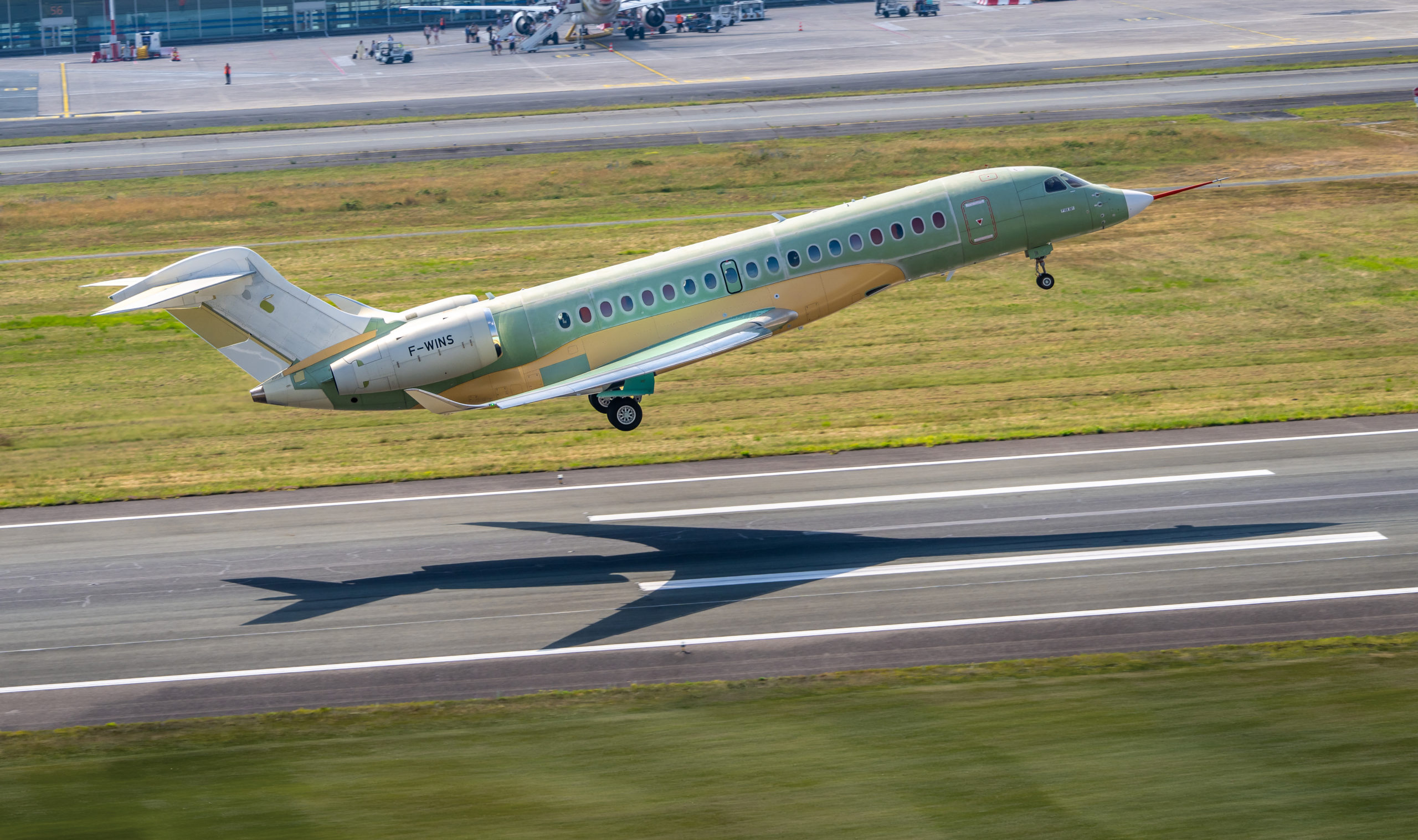 Dassault’s Falcon 10X is Finally Flying