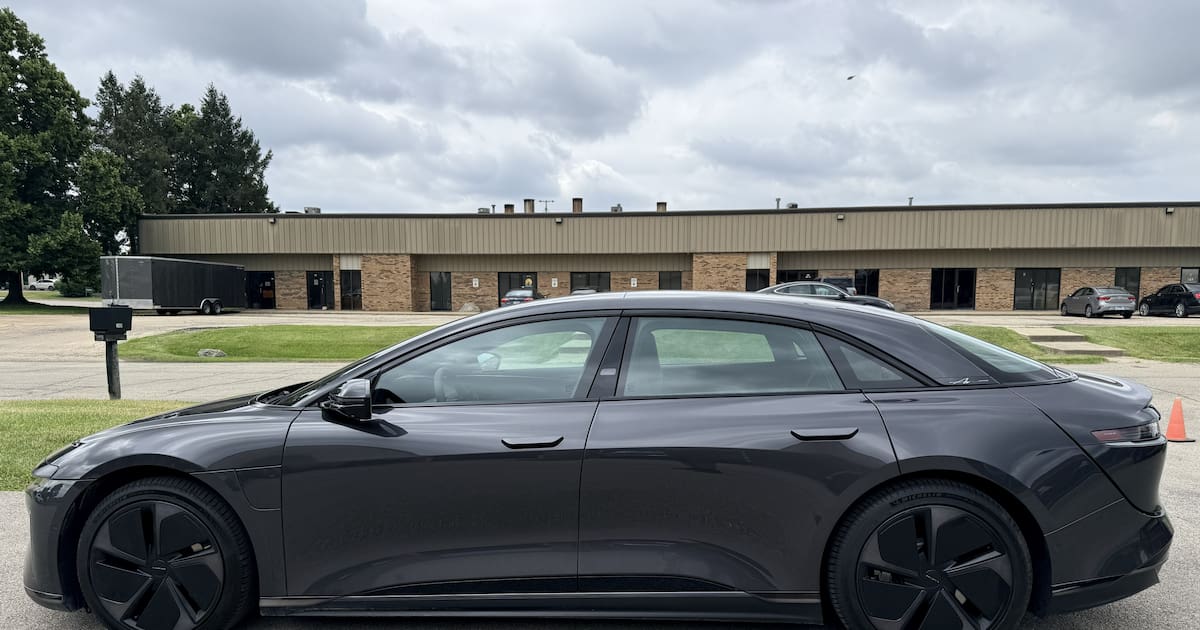 Lucid Air Grand Touring takes bows with stunning EV style