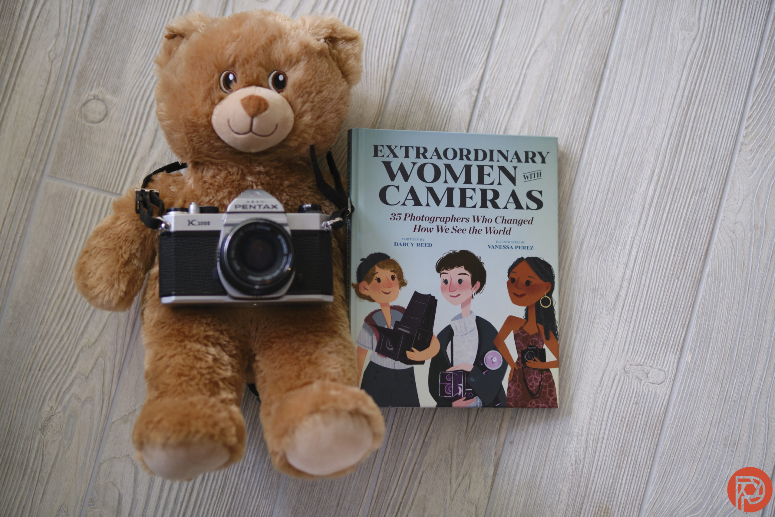 Extraordinary Women with Cameras Book Review
