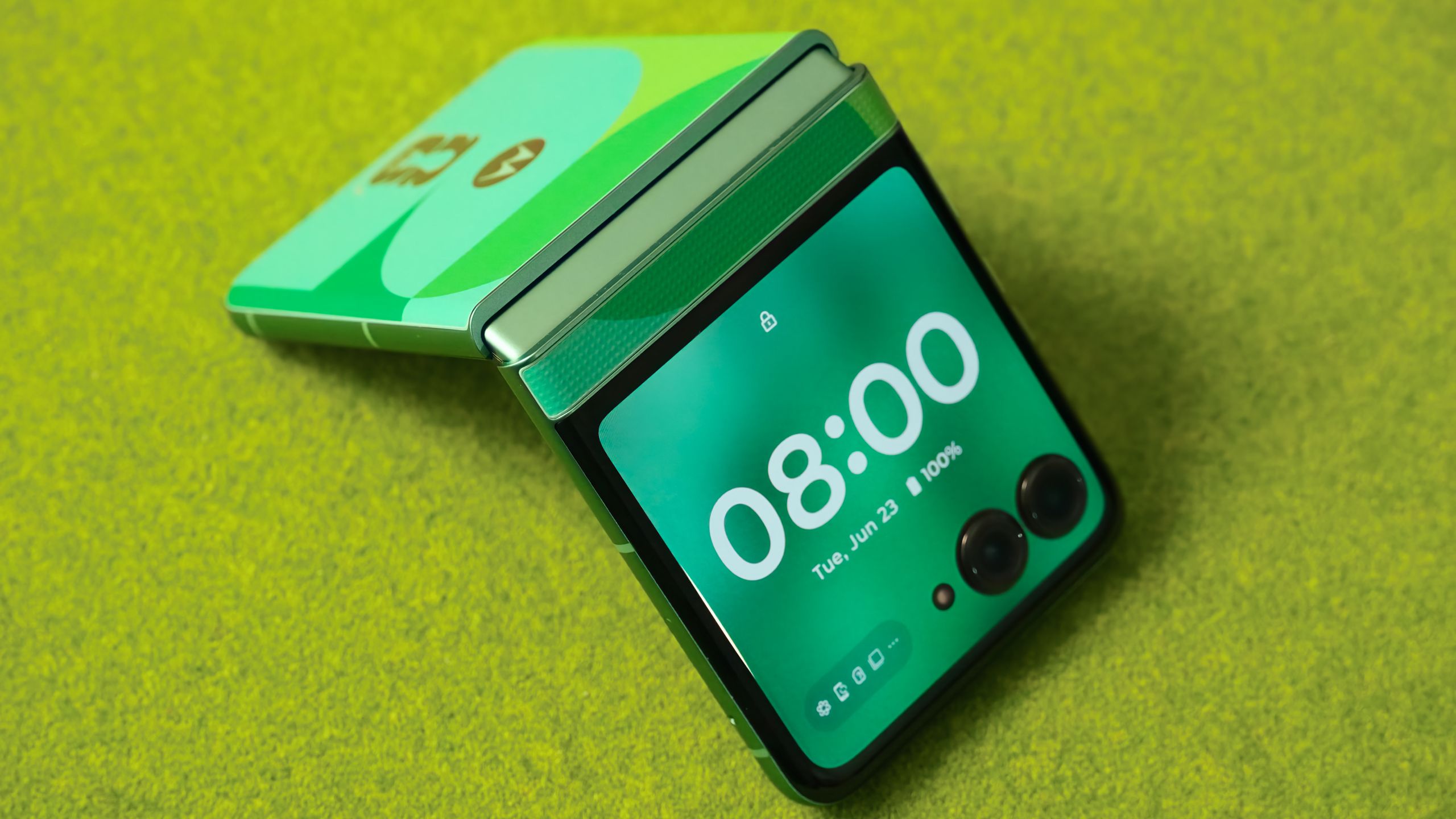 The Razr 2025 FIFA edition has 5 hidden Easter eggs for World Cup fans — and it’s $150 OFF for Prime Day