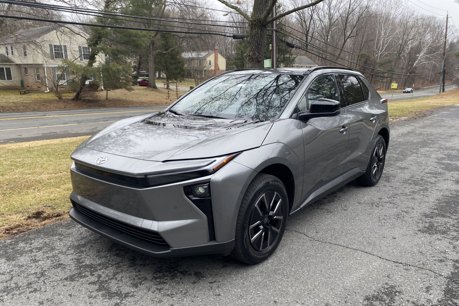 Car Review: Toyota’s all-electric offering returns, with a key upgrade – WTOP News