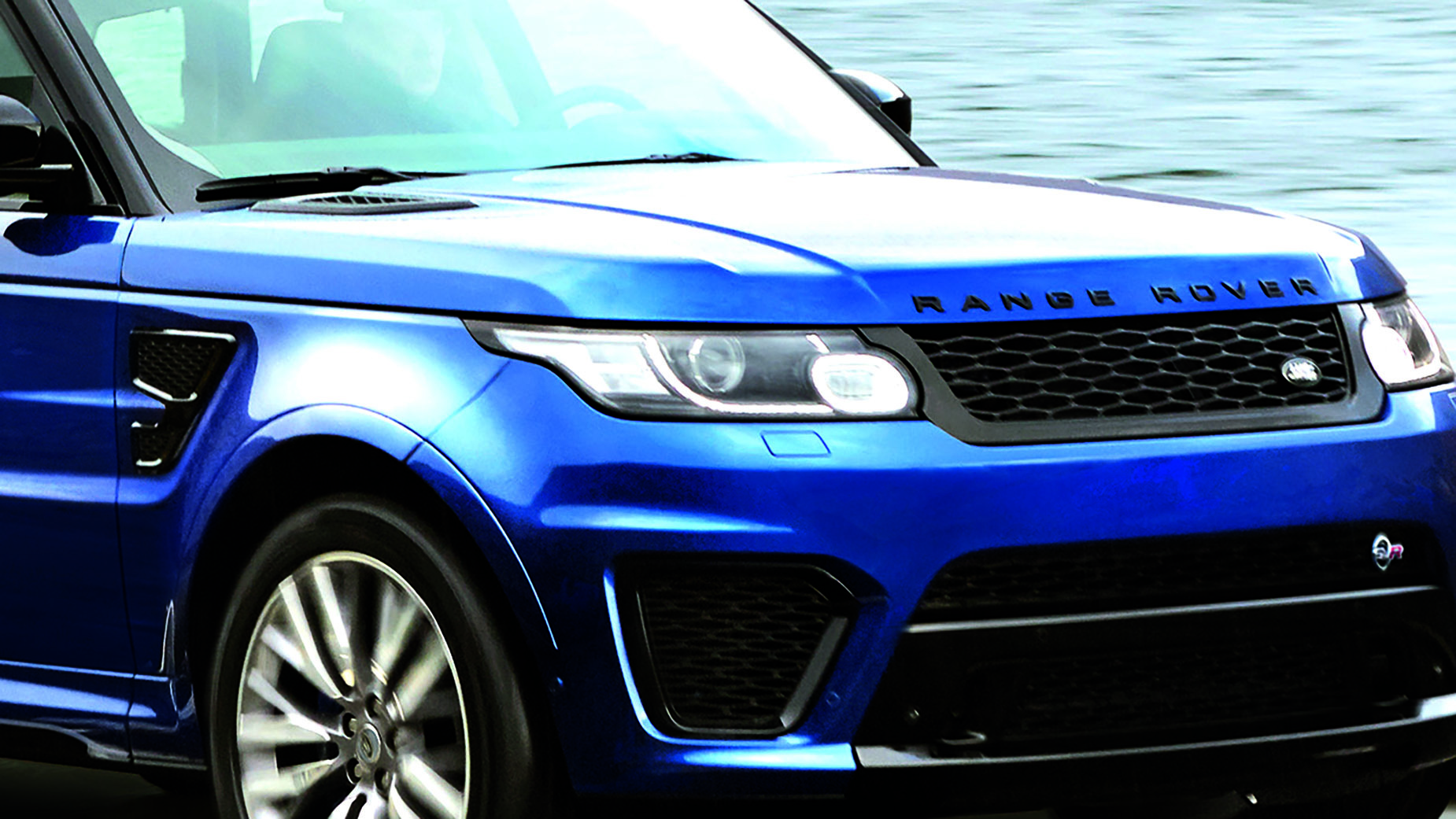 A $160K Range Rover Tried To Rescue A Stuck Ford, The Sea Swallowed Both | Carscoops