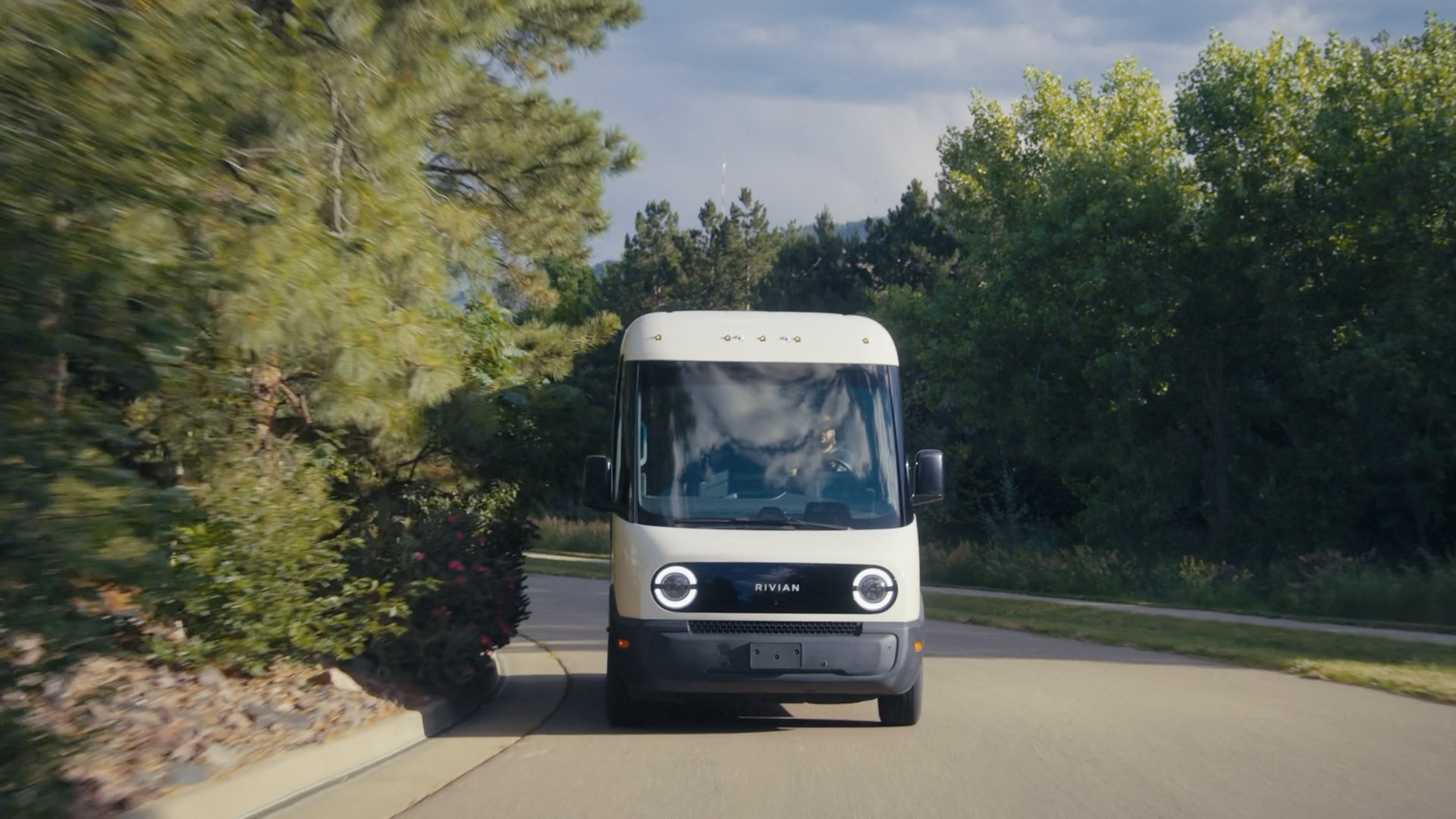 Rivian Wins a Rare Commercial-Van Customer Outside Amazon