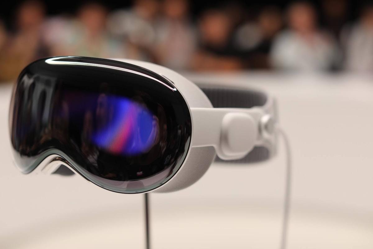 Apple Vision Pro exec is reportedly leaving for OpenAI | TechCrunch