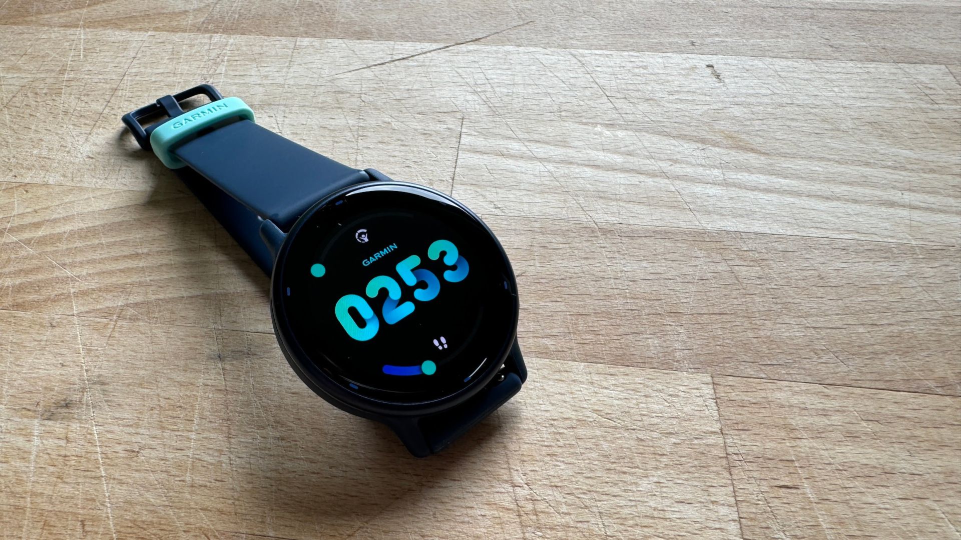 Annoyed by the new Fitbit app? The Garmin Vivoactive 5 is the cheapest it’s ever been — I’ve personally tested it, and it’s the Garmin deal I recommend buying for those who want a gym & cardio fitness tracker