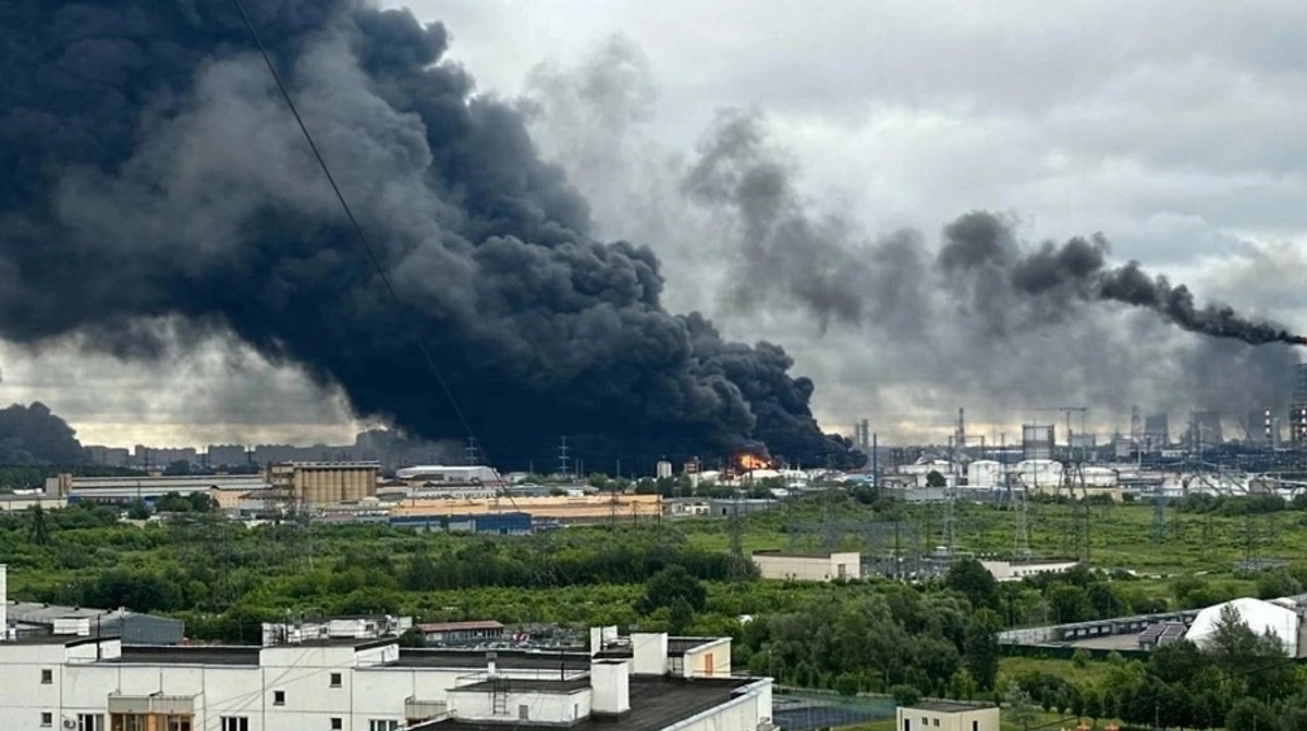 Moscow comes under large-scale drone attack – videos