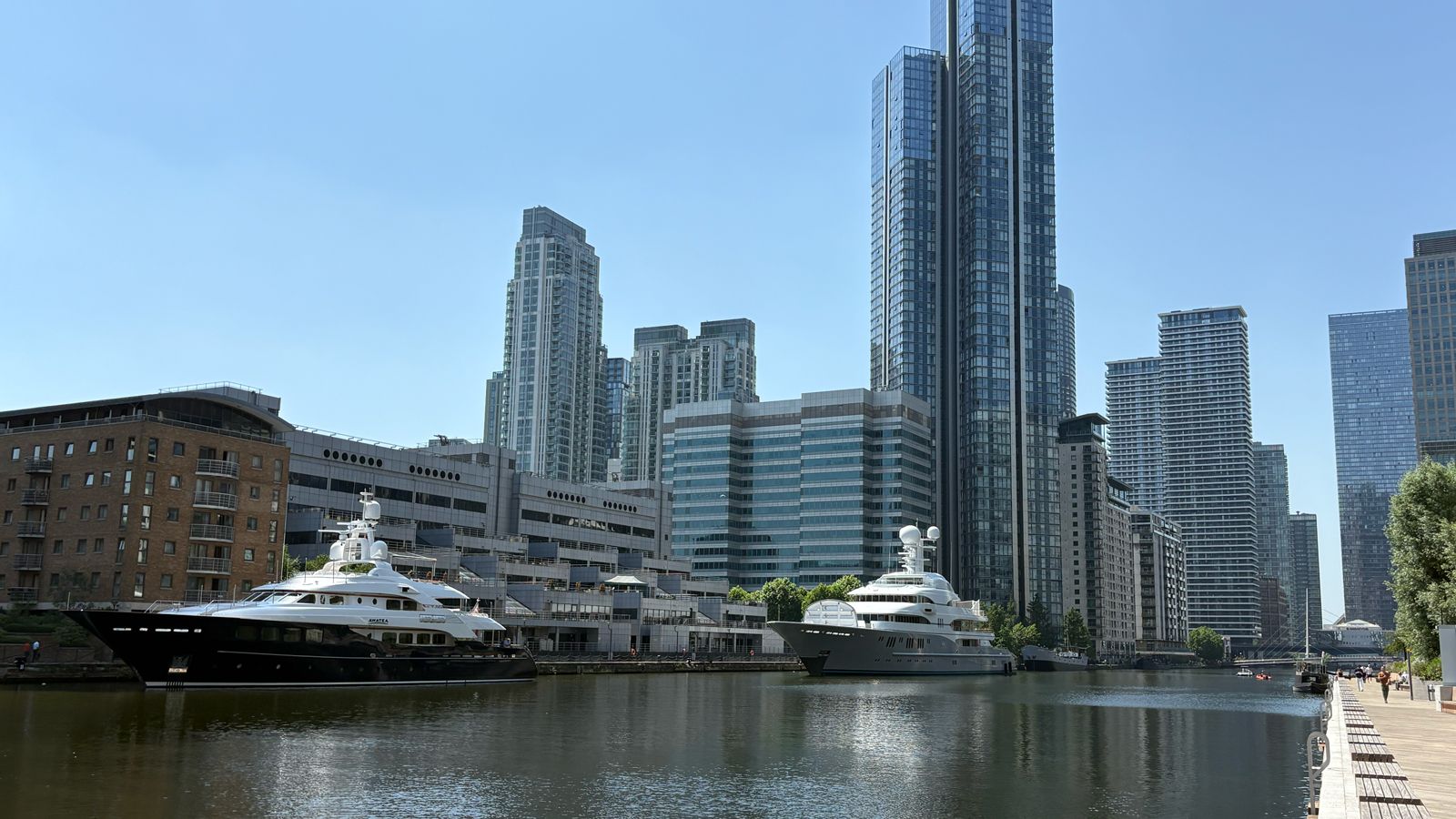 Six yachts spotted by BOAT’s news editor during London’s heatwave