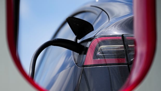 More Canadians are driving away from the dealership in an EV as gas prices rise and incentives return | CBC News