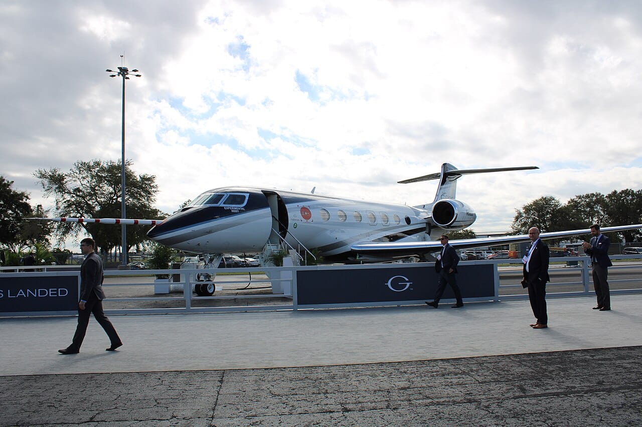 The Private Jet That Flies 8,200 Miles Nonstop | MiGFlug.com Blog