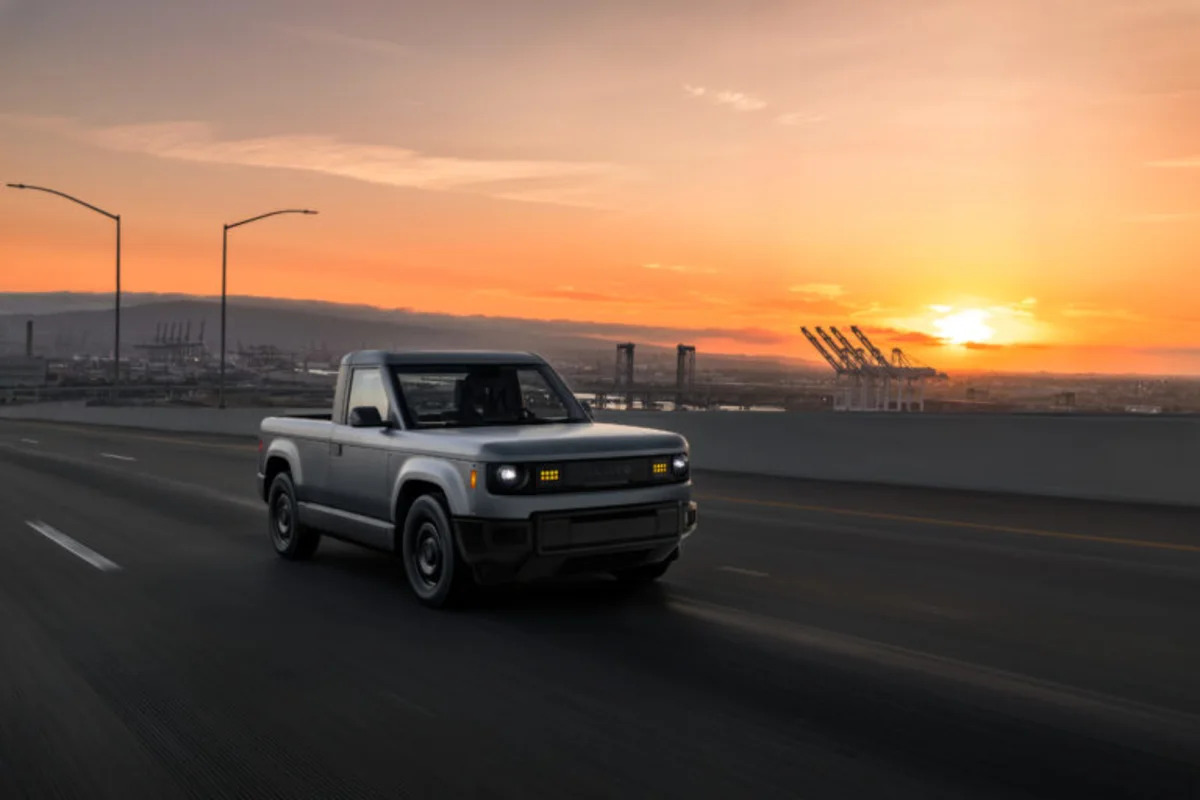 Slate’s Minimalistic $25K EV Truck That Doesn’t Even Have a Radio Received Over 180,000 Orders