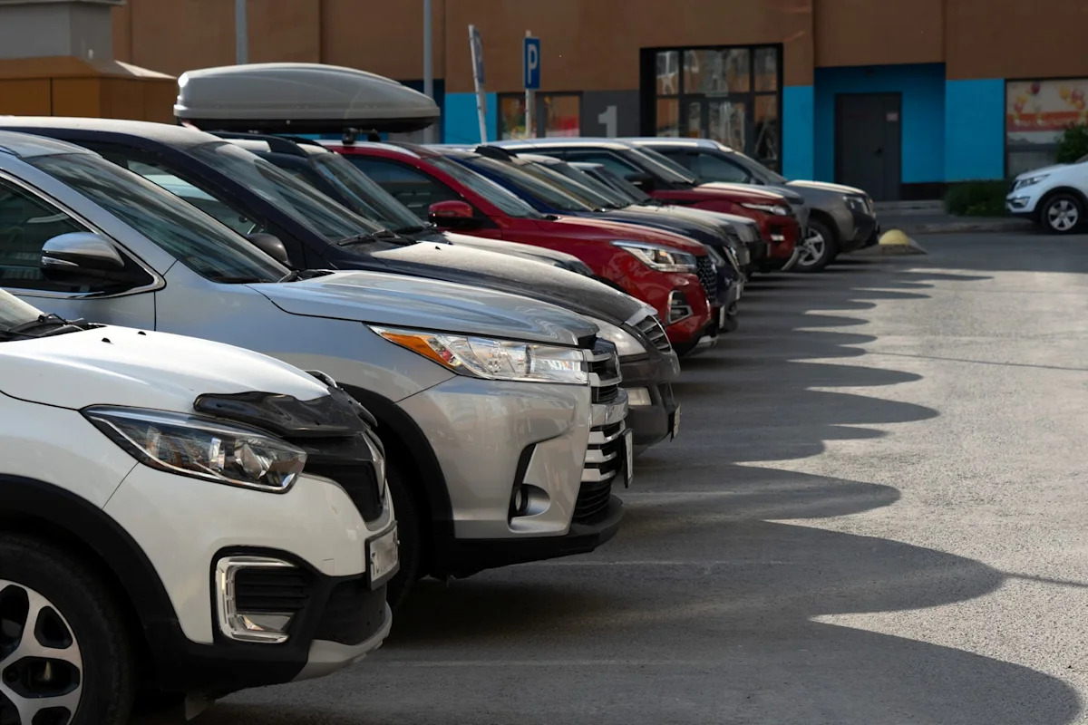 As oil hits $100, the EU’s EV surge reaches a tipping point: 1 in 5 new cars are fully electric