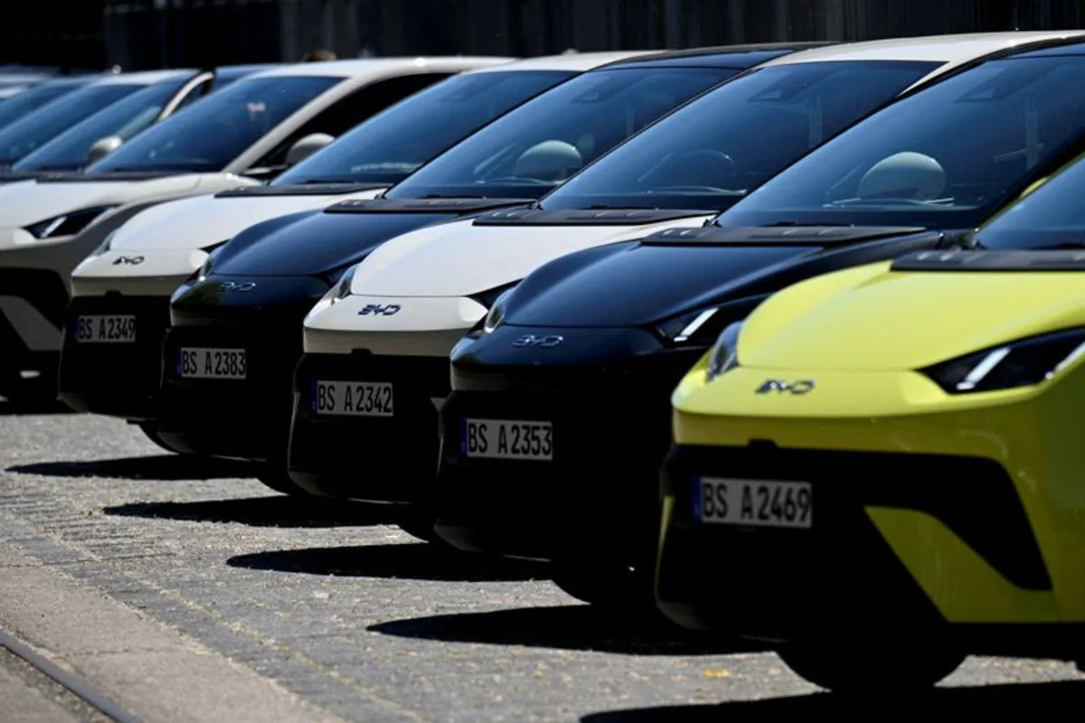 Spectacular electric car sales weaken pressure for lower CO2 standards, EU climate chief says