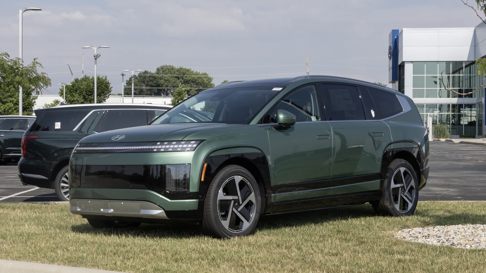 Hyundai offers US drivers up to $10,000 off EVs as the price war deepens