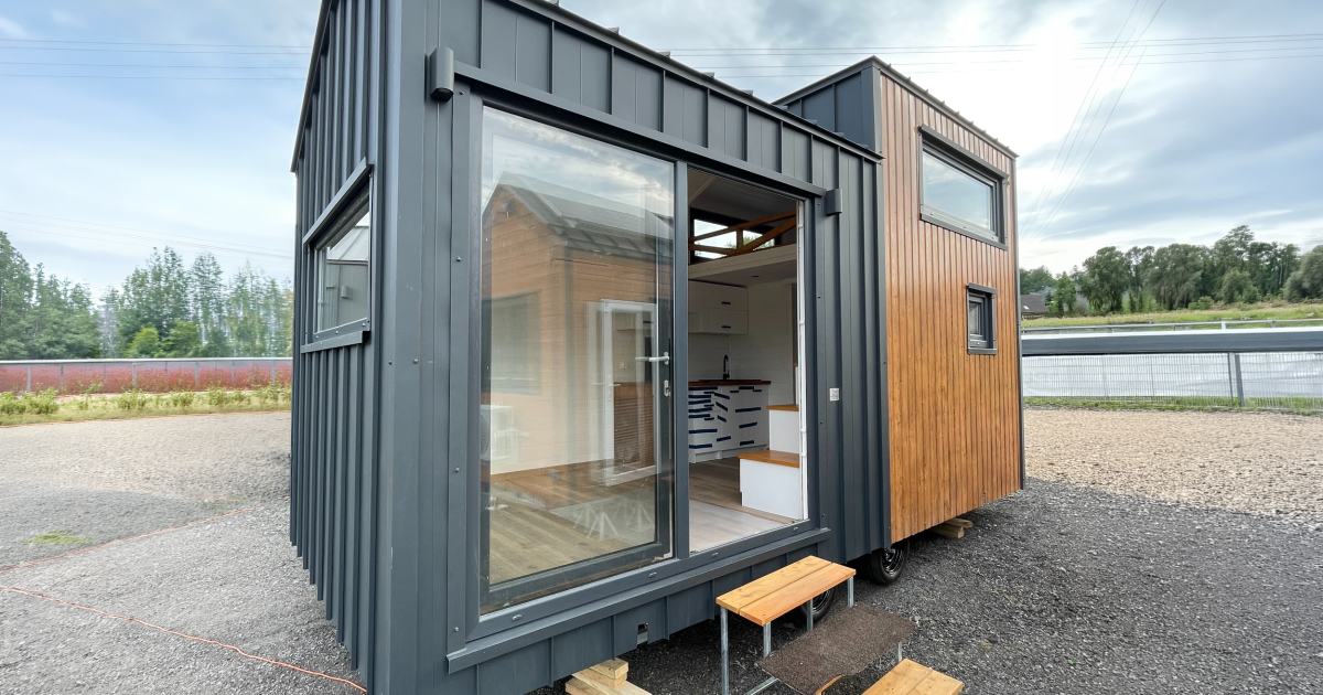 250-sq-ft tiny house goes back to basics with room for two